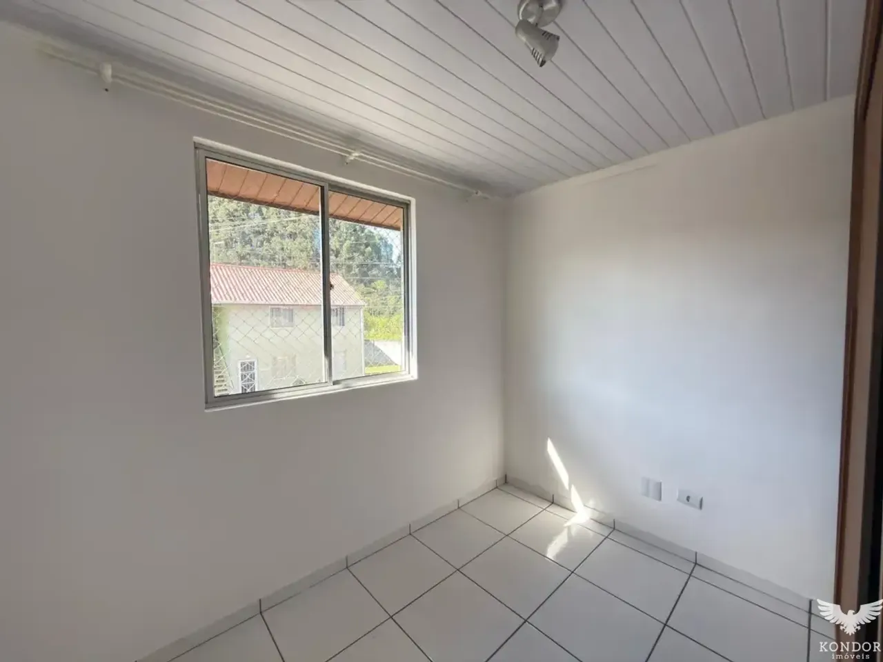 Apartamento de 2 dormitorios con cocina equipada y fogón a gas — photo 15