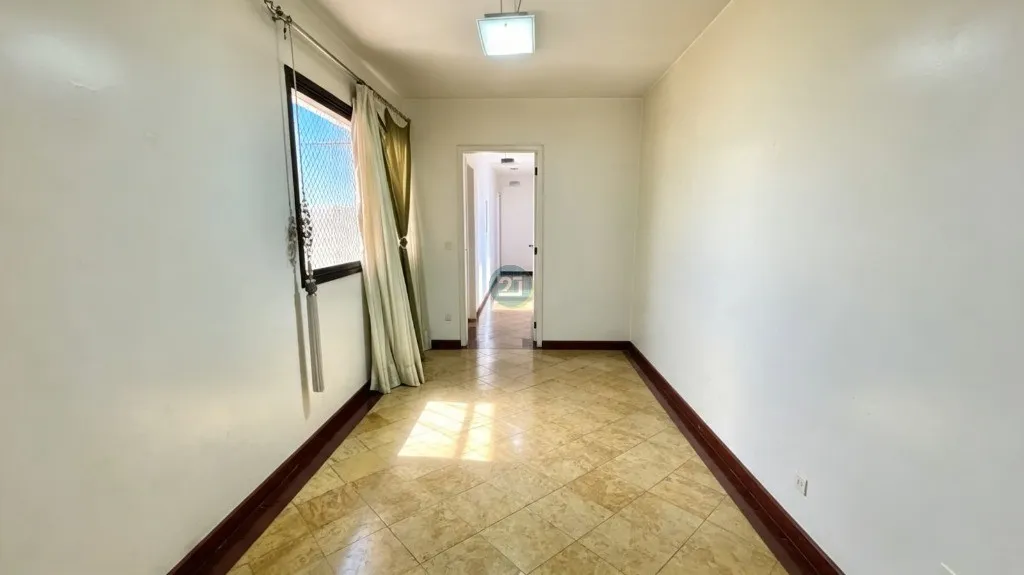 Квартира 254 м² с 3 спальнями-сьютами и прачечной — photo 12