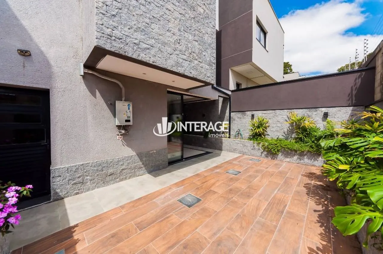 3-bedroom house with a washing machine in Curitiba — photo 26
