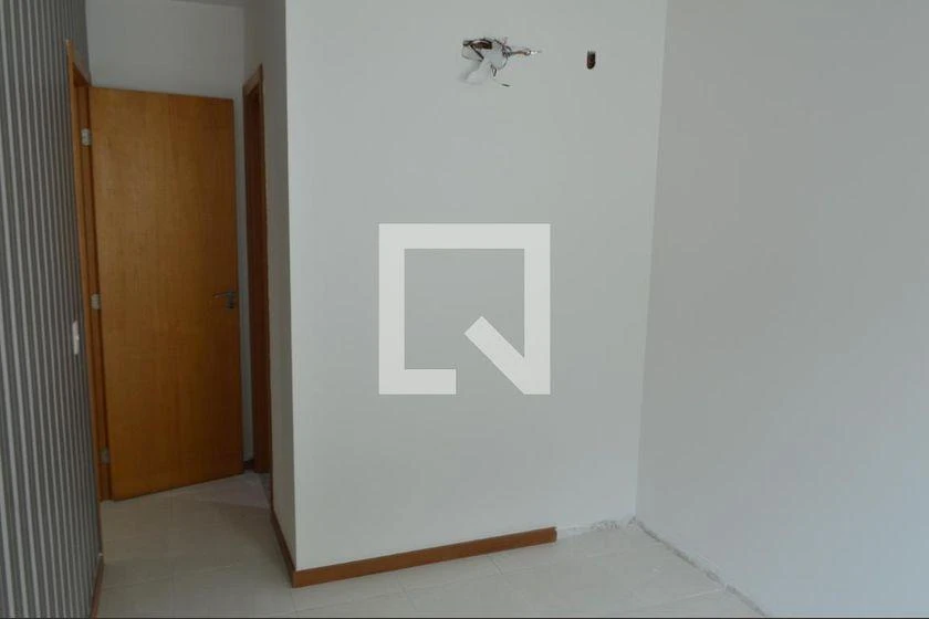 188 m² house with 4 en-suite bedrooms and 3 parking spots — photo 39
