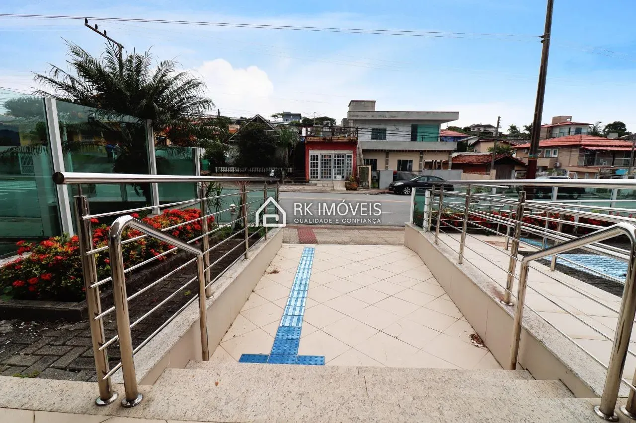 Unfurnished 1-bedroom apartment with balcony and 1 parking spot — photo 22