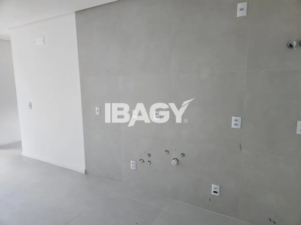 90 m² apartment with 2 bedrooms and 1 parking space — photo 25
