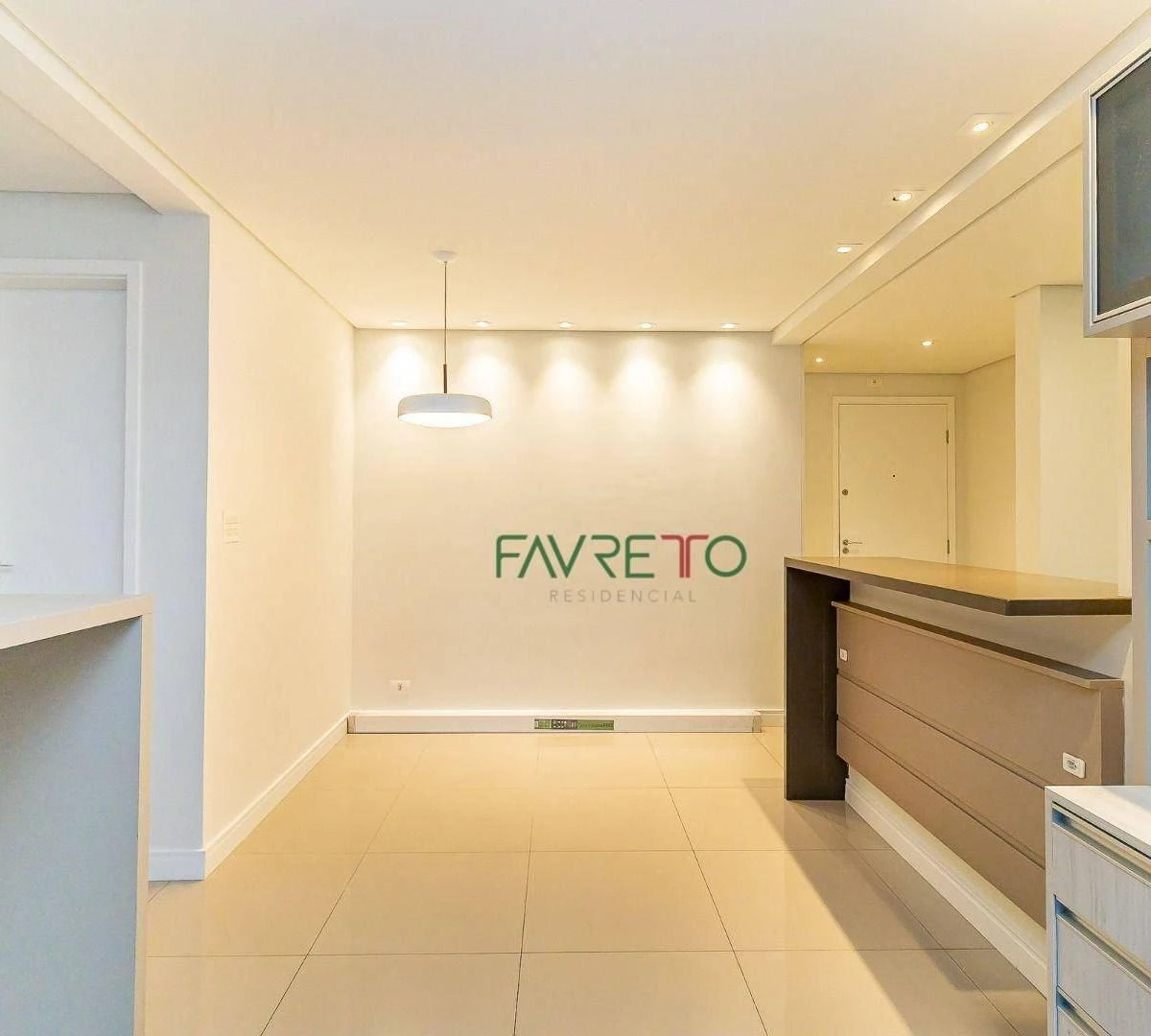 One-bedroom apartment in a building with a pool — photo 21