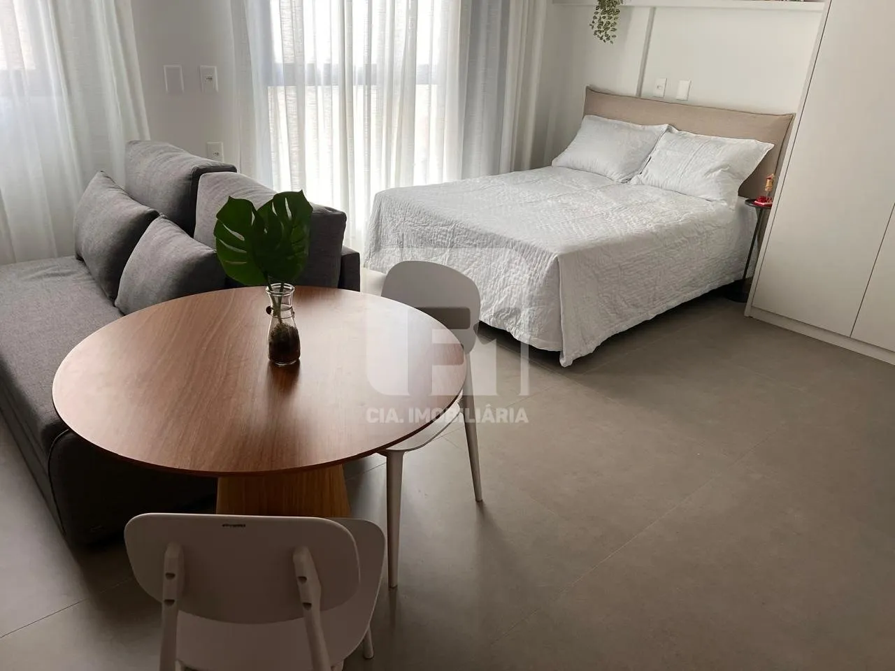 Furnished 46 m² studio with 1 parking space — photo 9