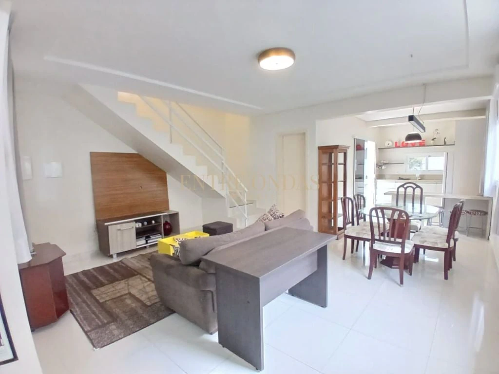 Private pool in a 3-bedroom house, 129 m²