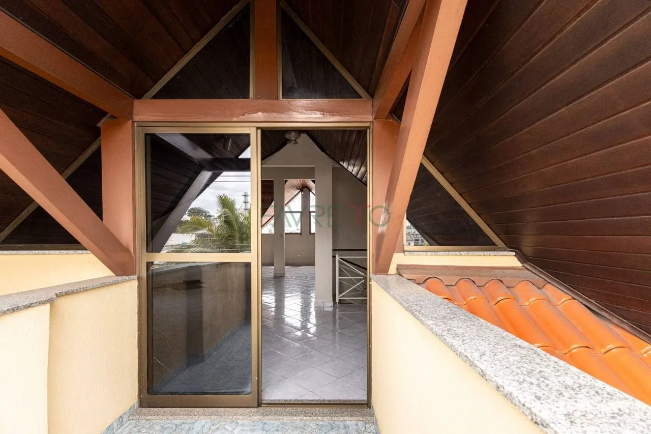 480 m² house with a bathtub and a garden — photo 44