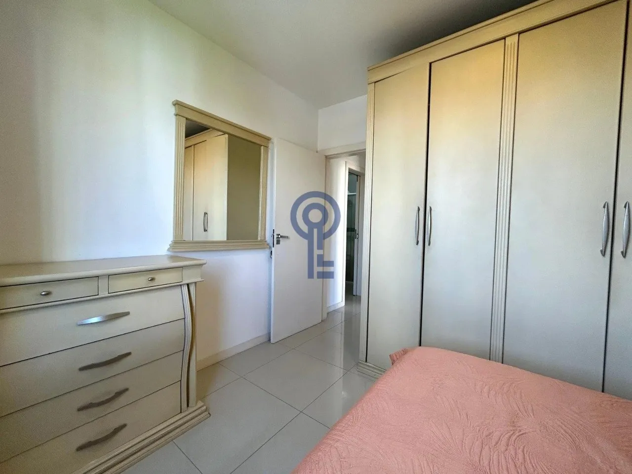 Apartamento mobiliado com 2 quartos e sacada — photo 9