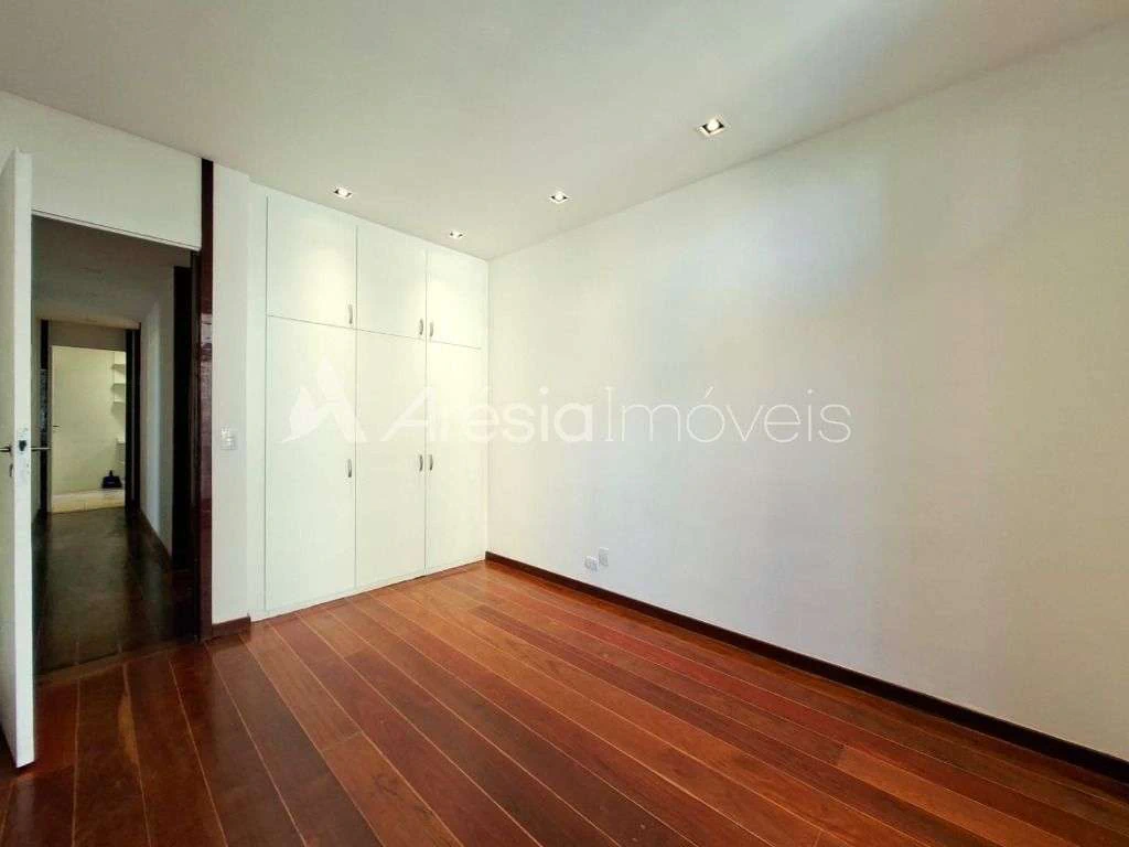 3-bedroom apartment with 140 m² and city-view windows — photo 19