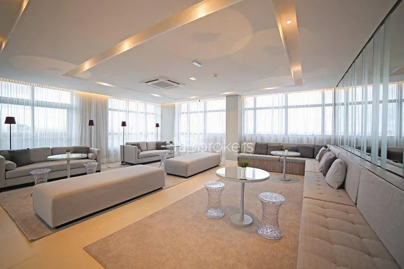 Furnished 68 m² apartment with 1 en-suite bedroom — photo 8