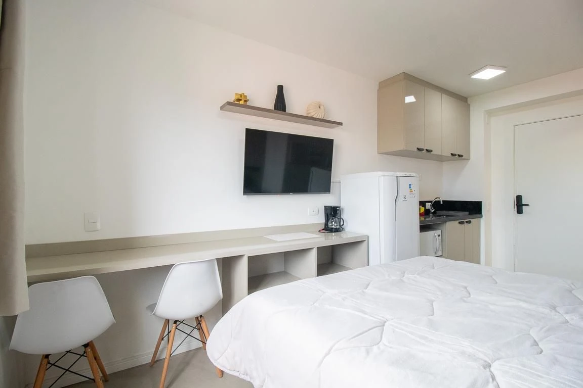 Furnished studio in a building with a gym — photo 5