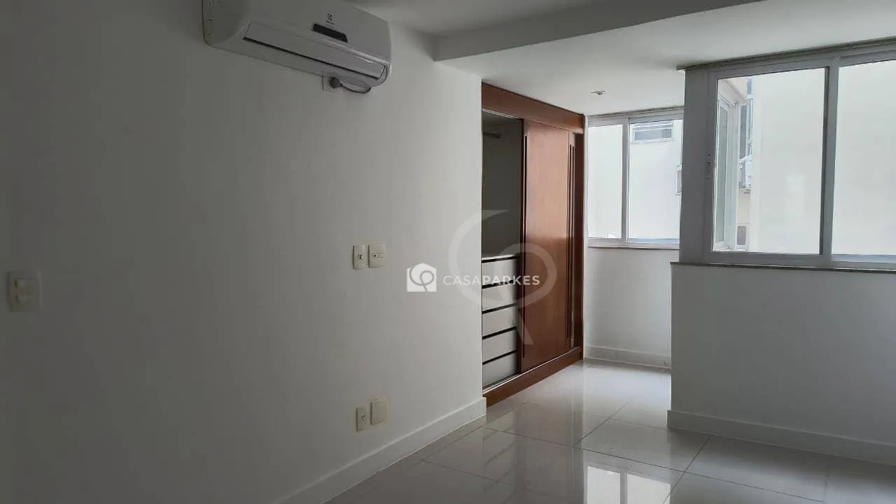 Apartamento de 4 dormitórios com 198 m² e cozinha fechada — photo 7