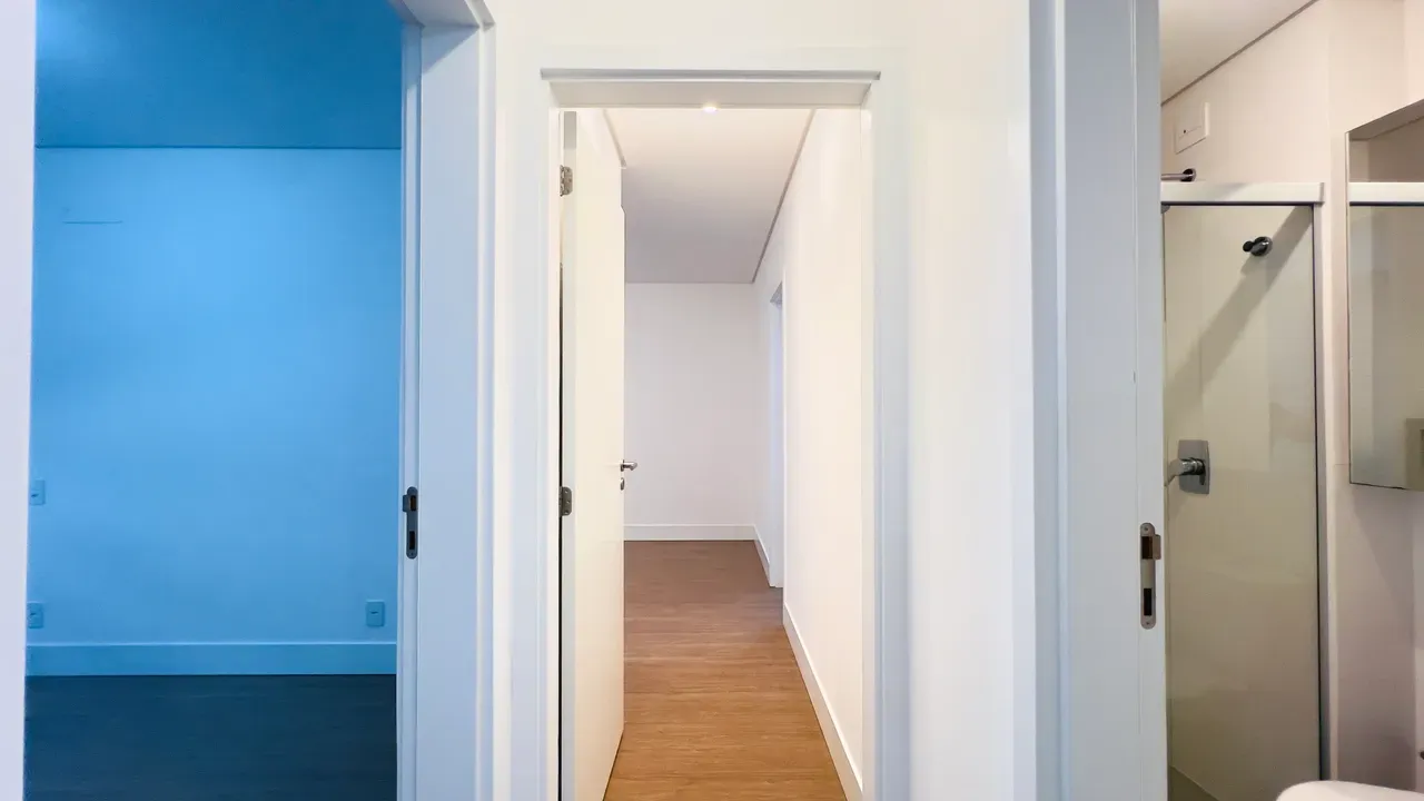 Apartment, 75 m², with floor-to-ceiling windows — photo 32