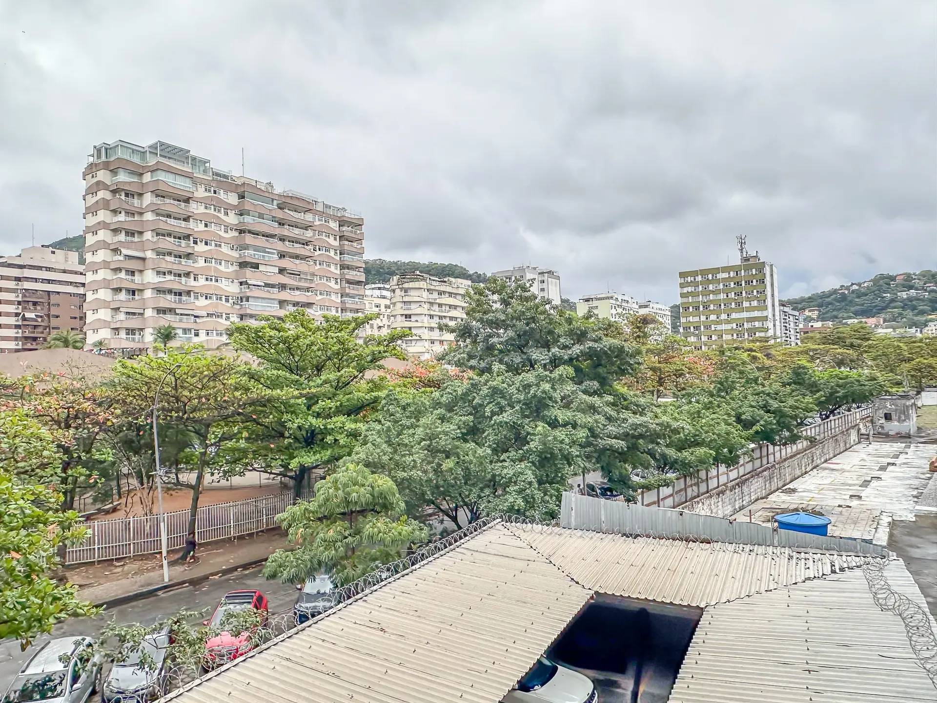 Apartamento mobiliado com 2 quartos e 1 banheiro — photo 11