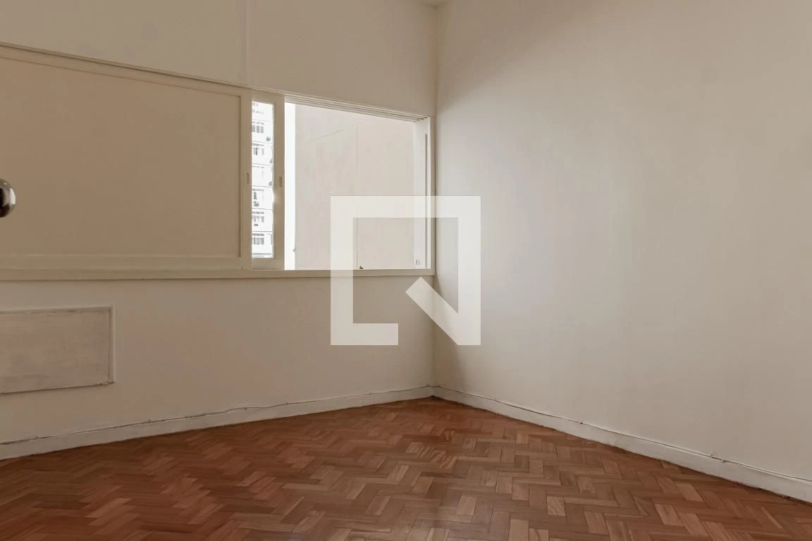 Apartment, 116 m², with wood or laminate floors — photo 5
