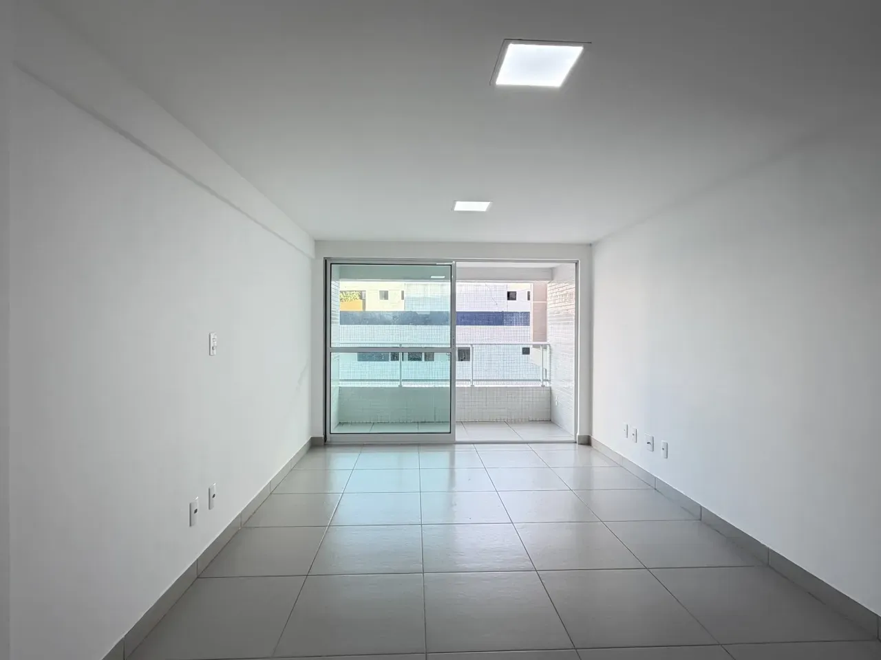 Вид на воду и 2 спальни: квартира 60 м²