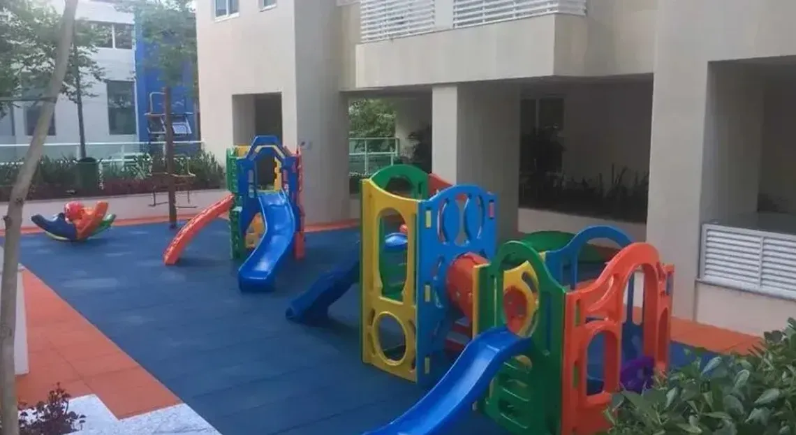 Vista a la montaña y 2 dormitorios: departamento de 82 m² — photo 33