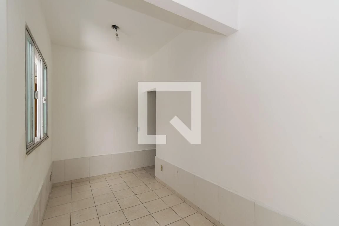 Unfurnished house with no parking, 1 bedroom and 1 bath — photo 18