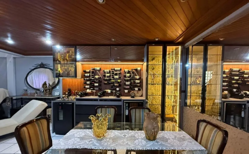 400 m² house with a private pool and a dishwasher — photo 10