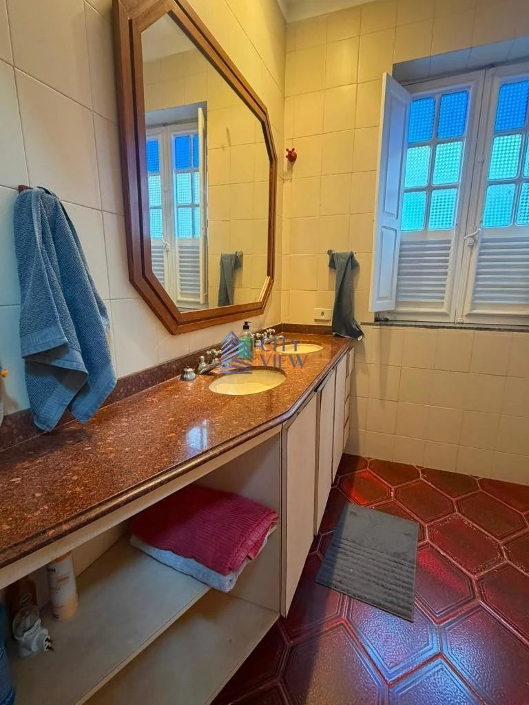 4-bedroom 500 m² house with 5 bathrooms — photo 8