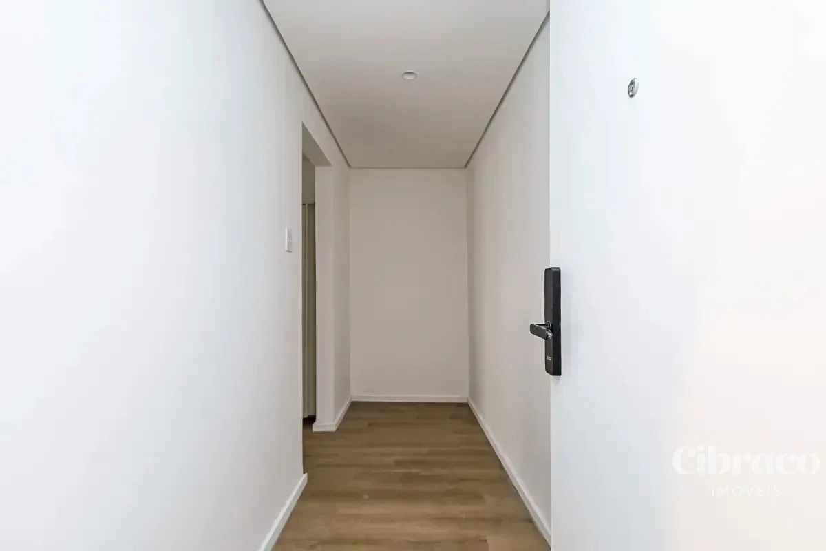 Apartment with a balcony and 1 bedroom — photo 4