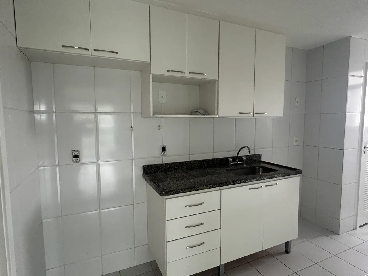 Apartamento no 4º andar com varanda envidraçada — photo 15