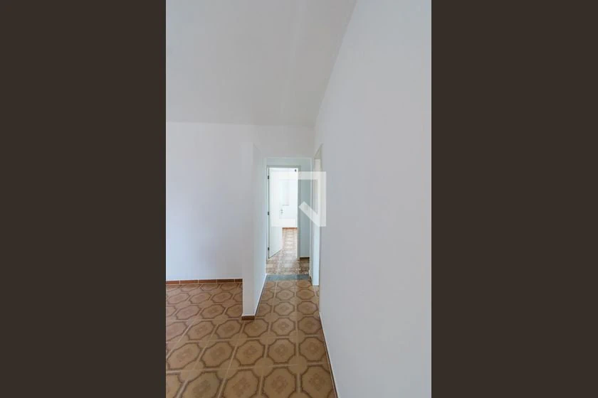 Apartamento sem mobília de 2 quartos com 1 banheiro — photo 24