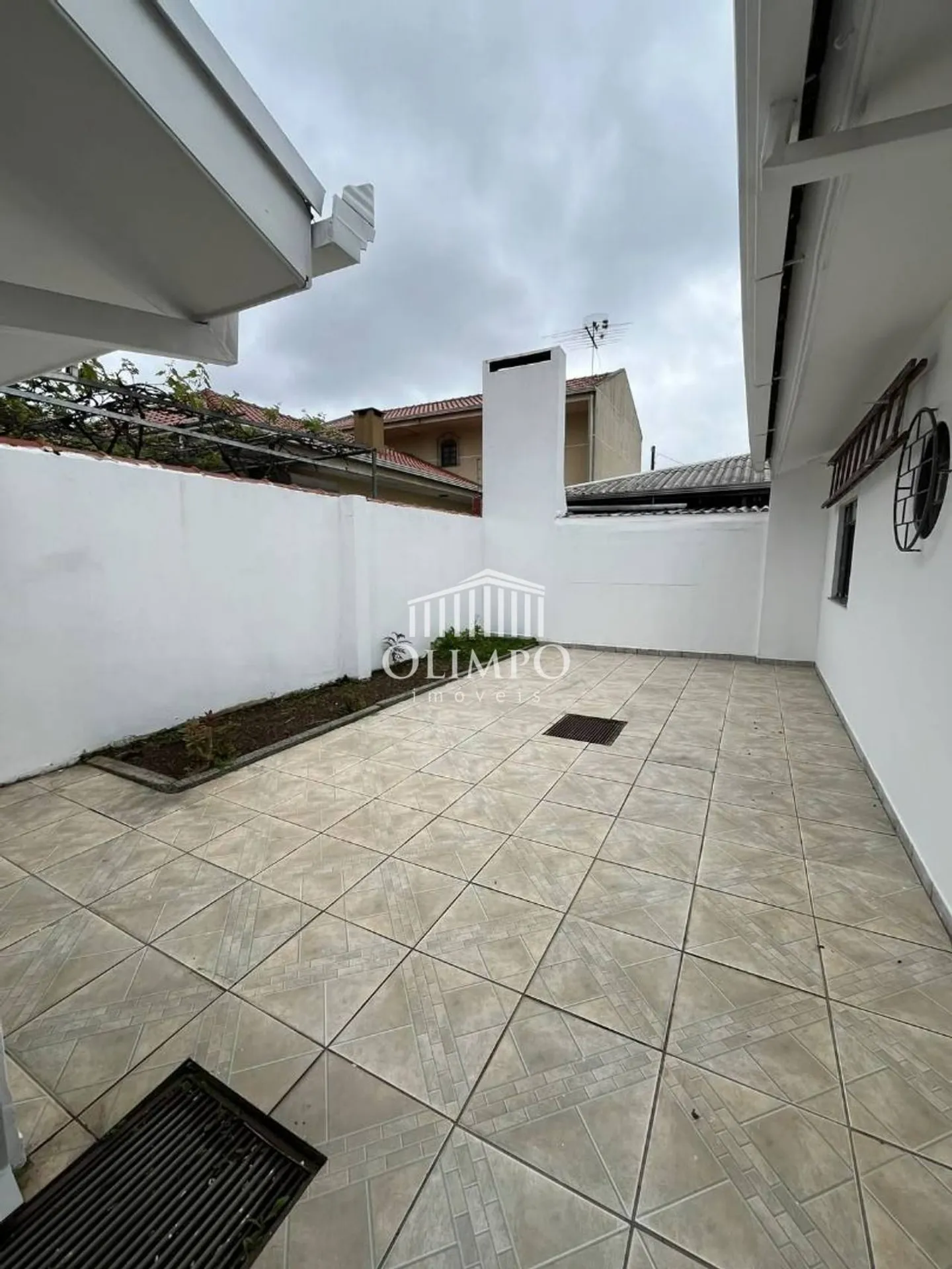 2-bedroom, 94 m² house in Curitiba — photo 10