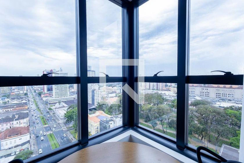 Furnished 1-bedroom apartment with 24 m² and floor-to-ceiling windows — photo 36