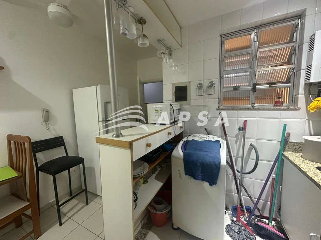 Furnished 1-bedroom apartment with 40 m² and glass shower — photo 17