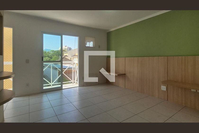 Casa en alquiler con 4 dormitorios y balcón — photo 19