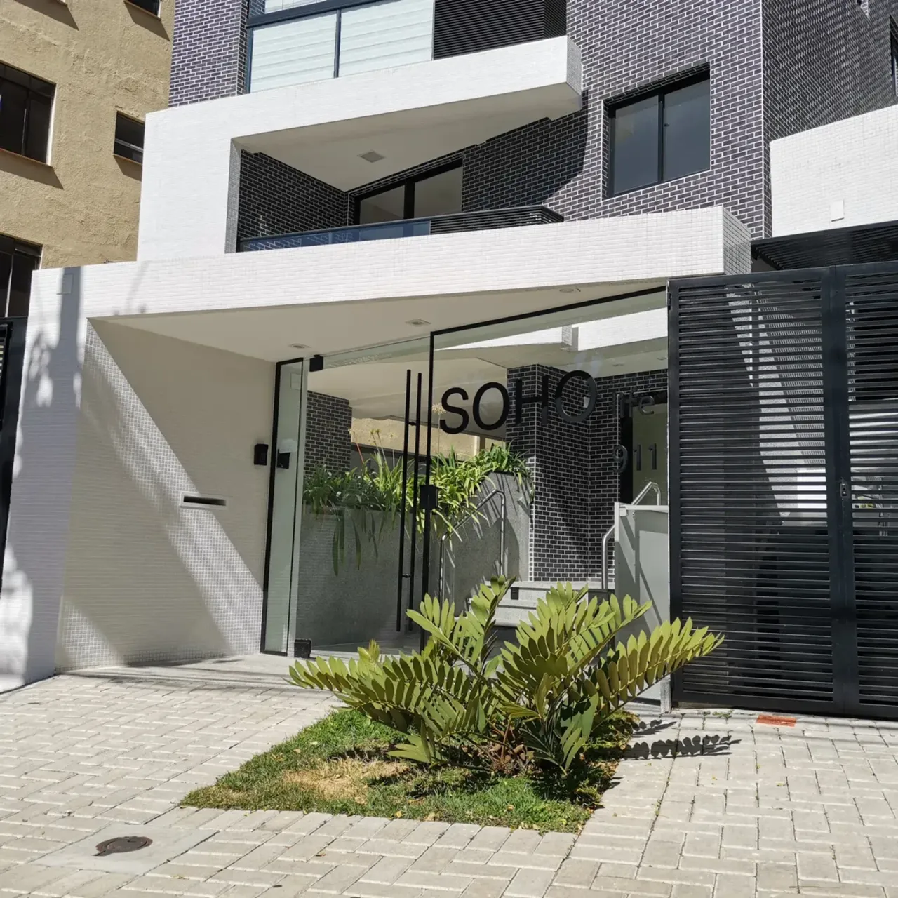 Furnished 28 m² apartment with 1 bedroom and balcony — photo 11