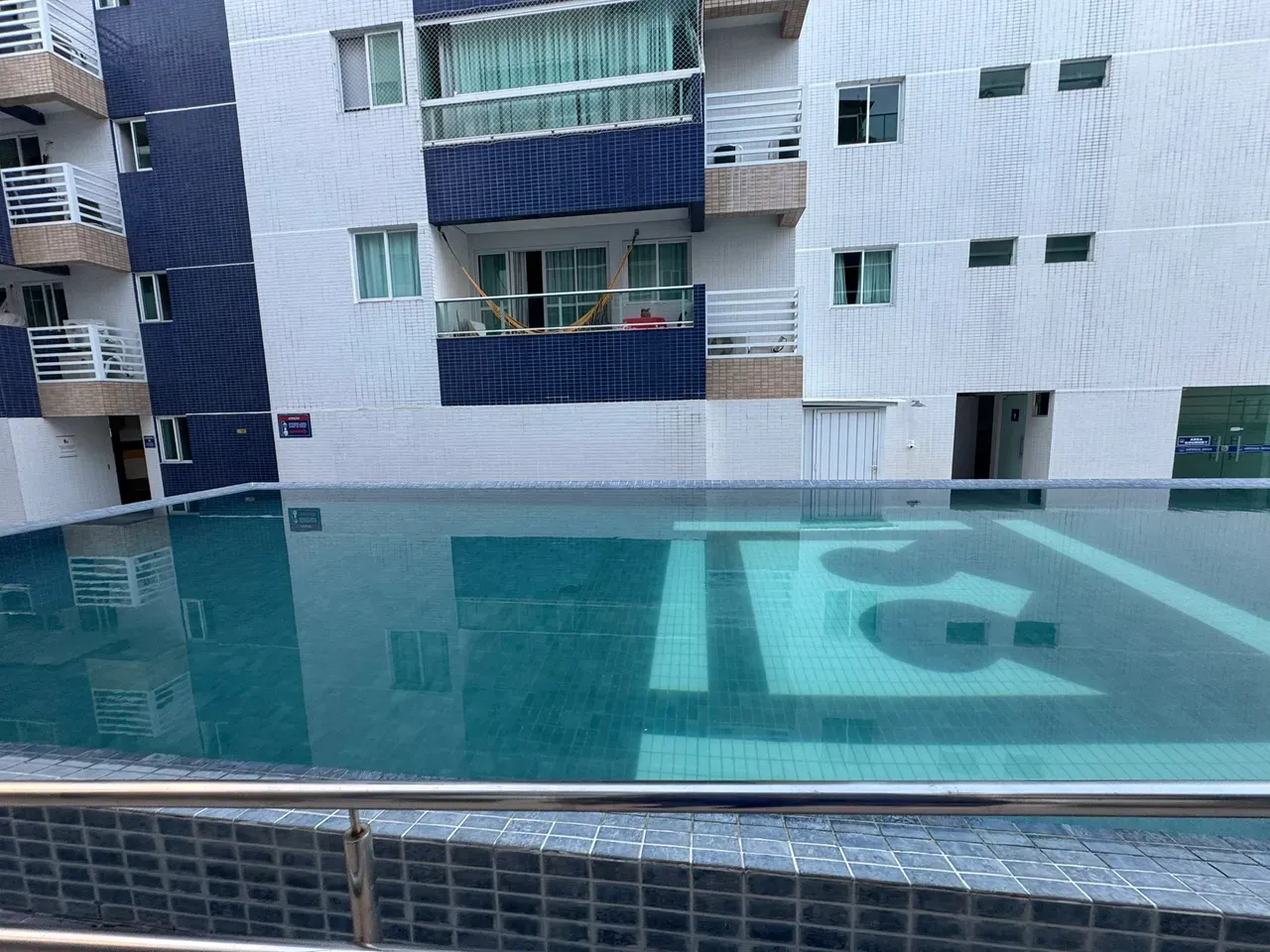 2-bedroom apartment with a washing machine — photo 16