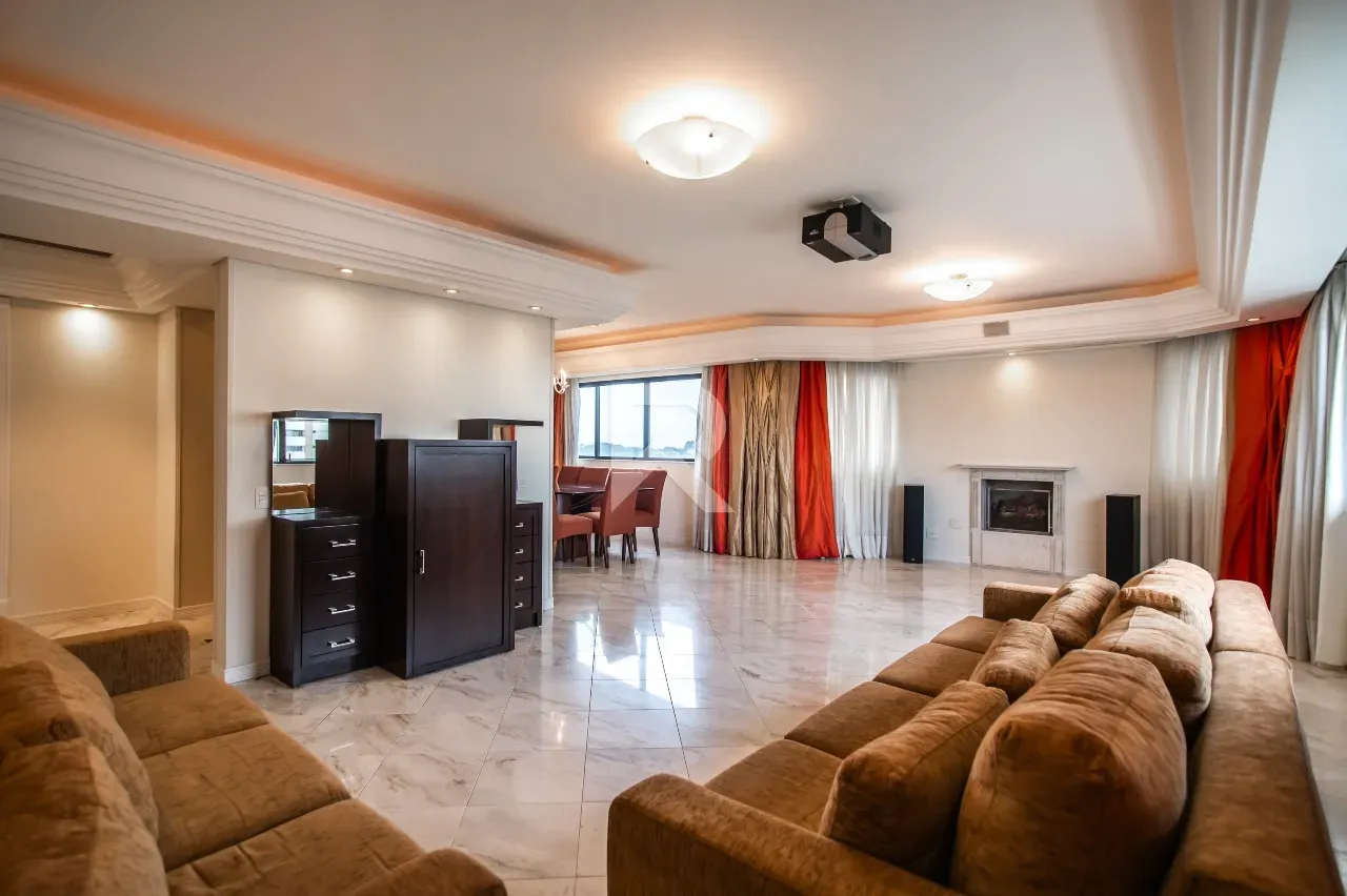 4-bedroom apartment 250 m² with 4 baths and 4 parking spots