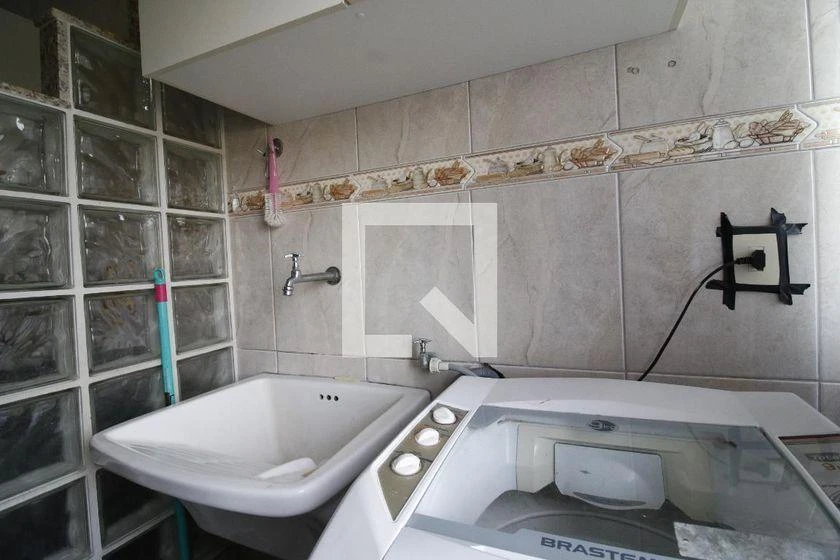 Квартира з 2 спальнями, у будинку є басейн — photo 22