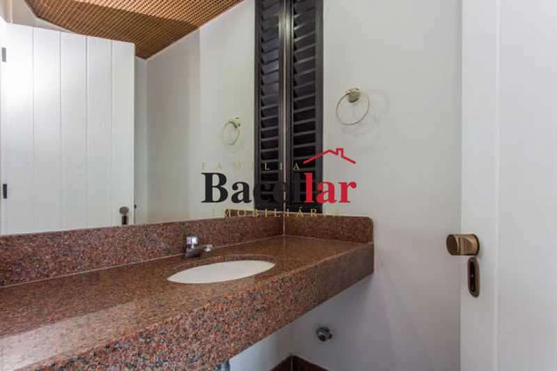 380 m² apartment with 4 en-suite bedrooms and 7 baths — photo 2