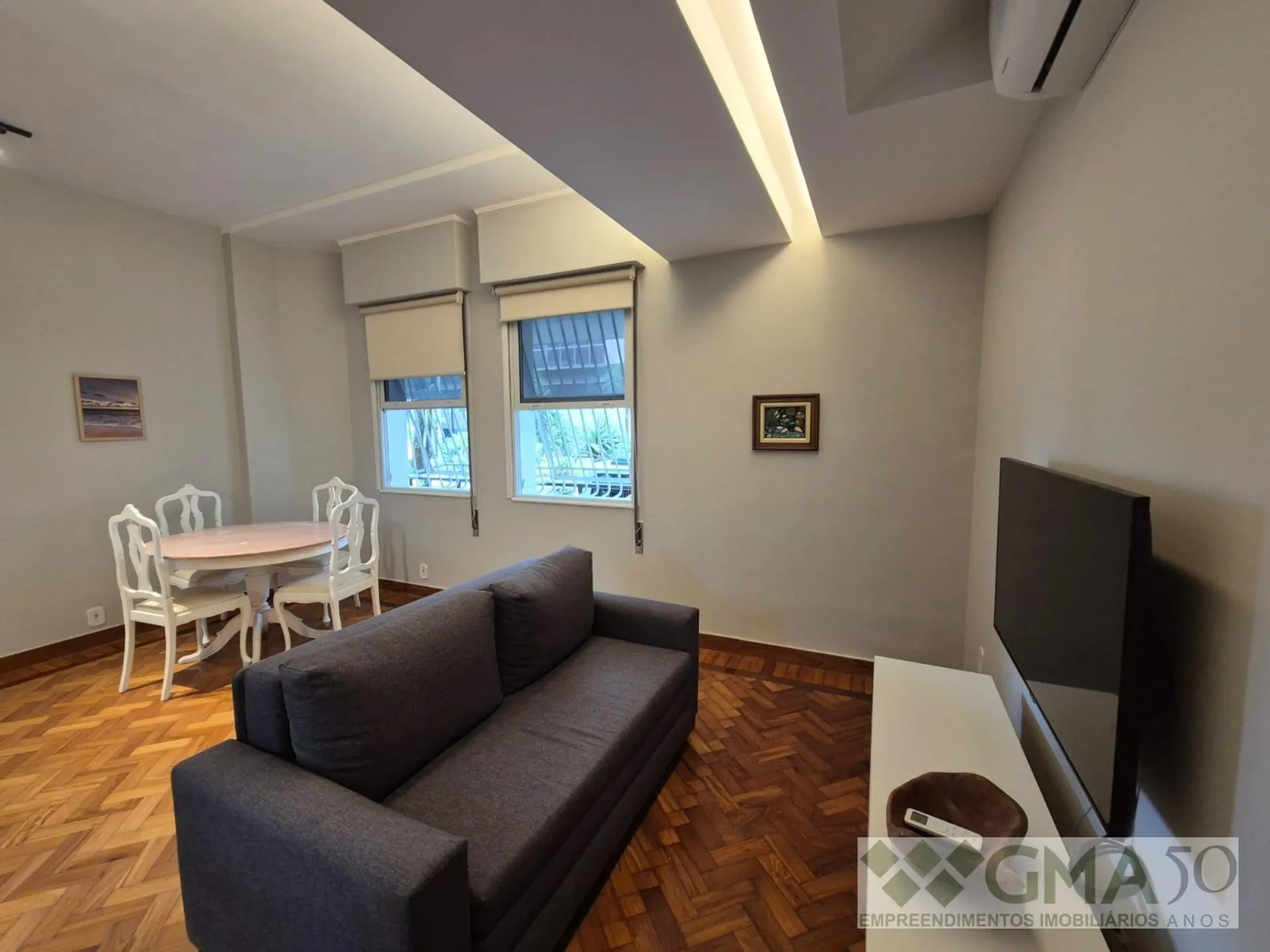 Furnished apartment, 90 m², with wood or laminate floors — photo 9