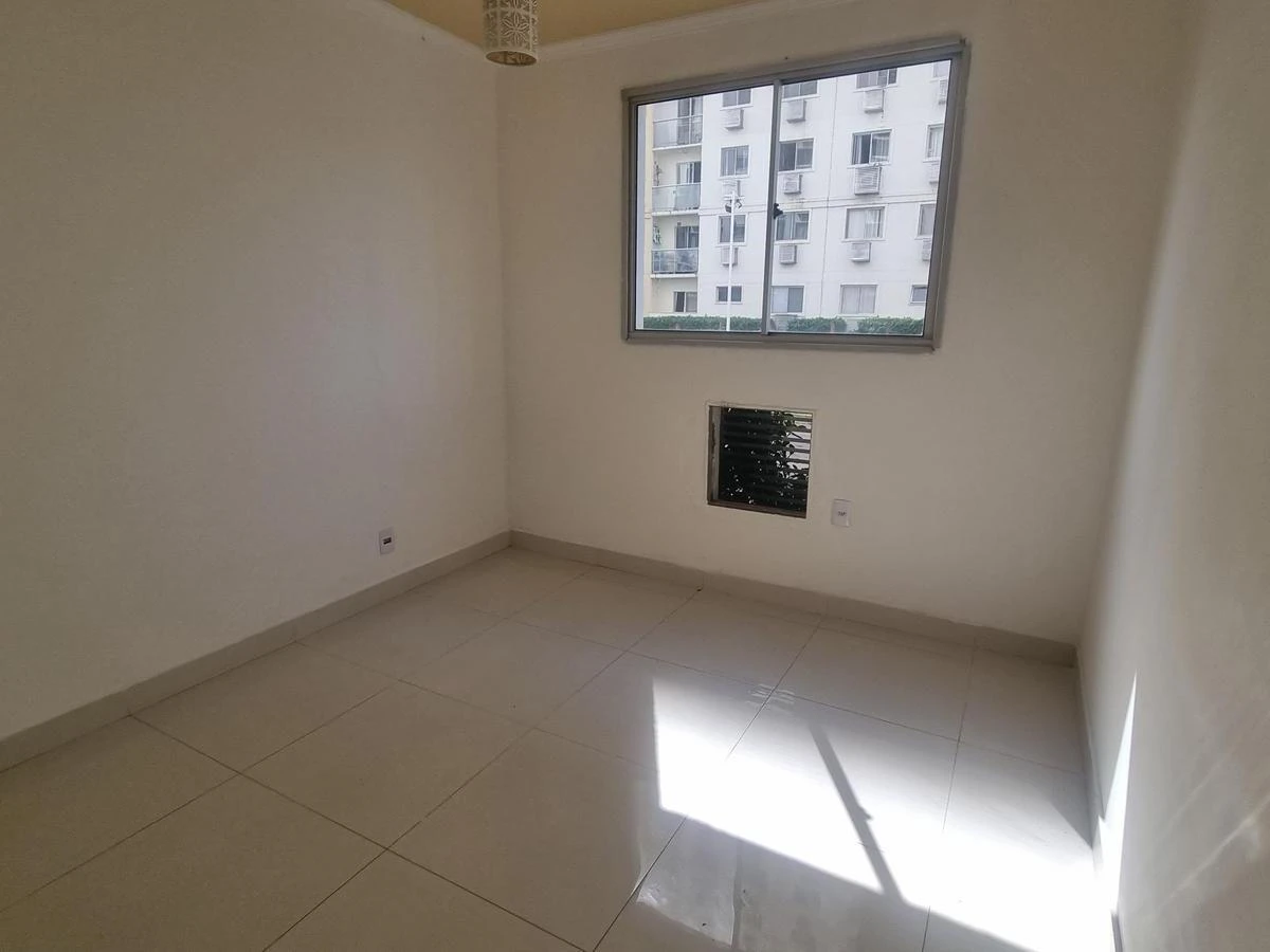 2-bedroom apartment in a building with a gym — photo 31