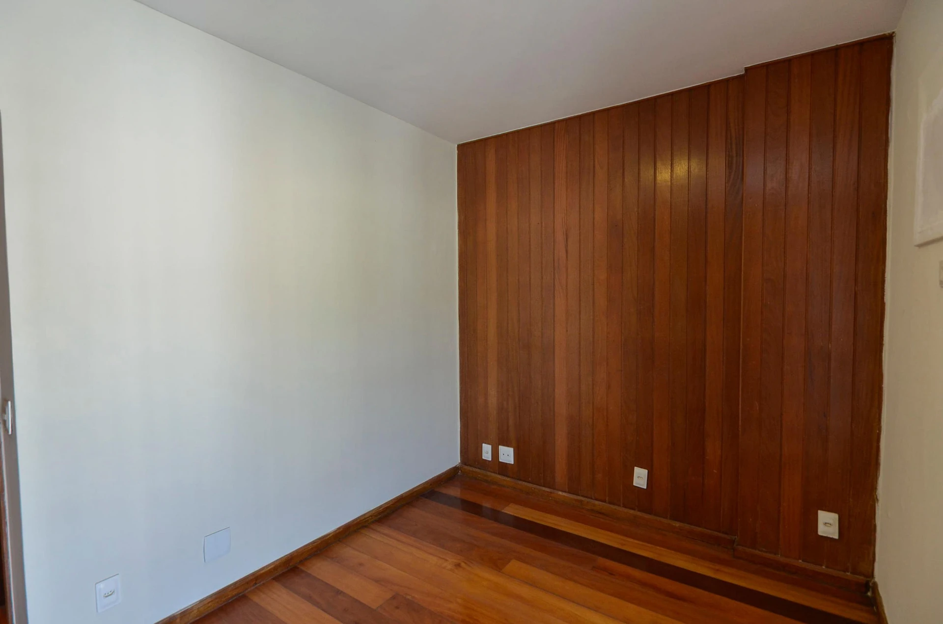 Unfurnished apartment with 3 bedrooms and 2 parking spots — photo 75