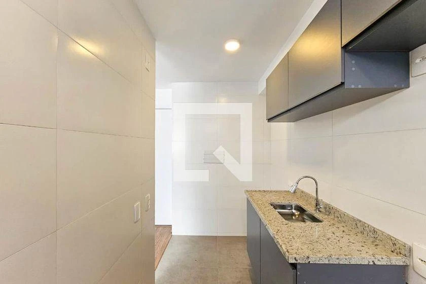 2-bedroom apartment in a building with a gym — photo 34