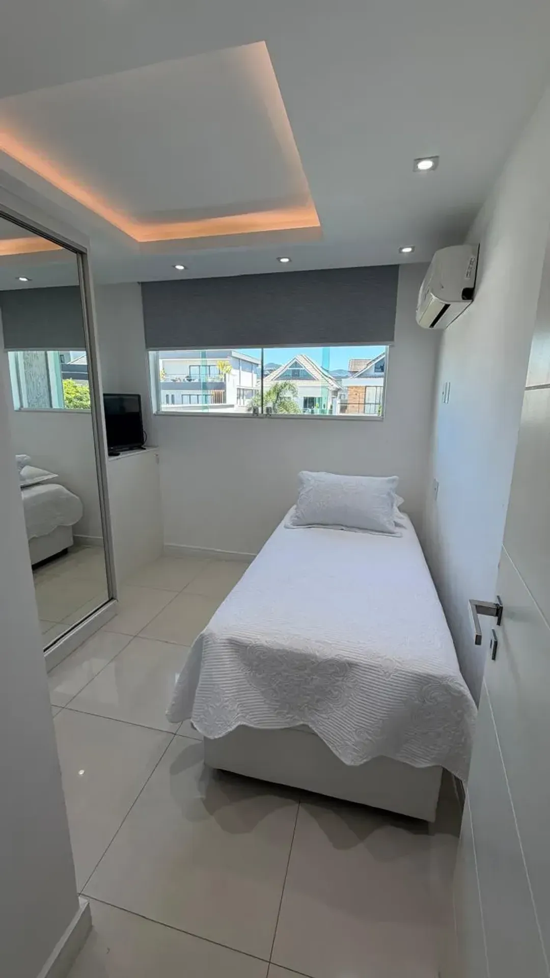 Furnished house with 3 bedrooms and 4 bathrooms — photo 33