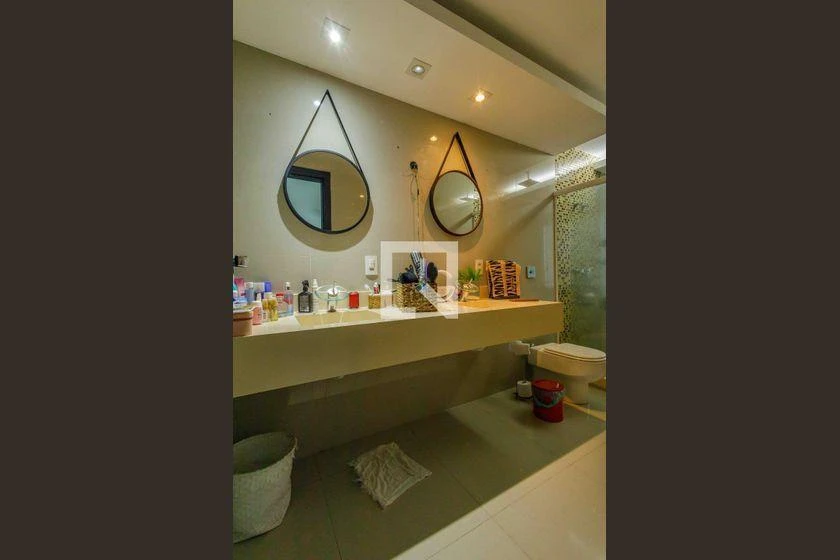 Furnished house with 5 bedrooms and open-plan kitchen — photo 25