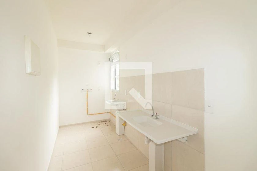 2-bedroom apartment in a building with a gym — photo 25