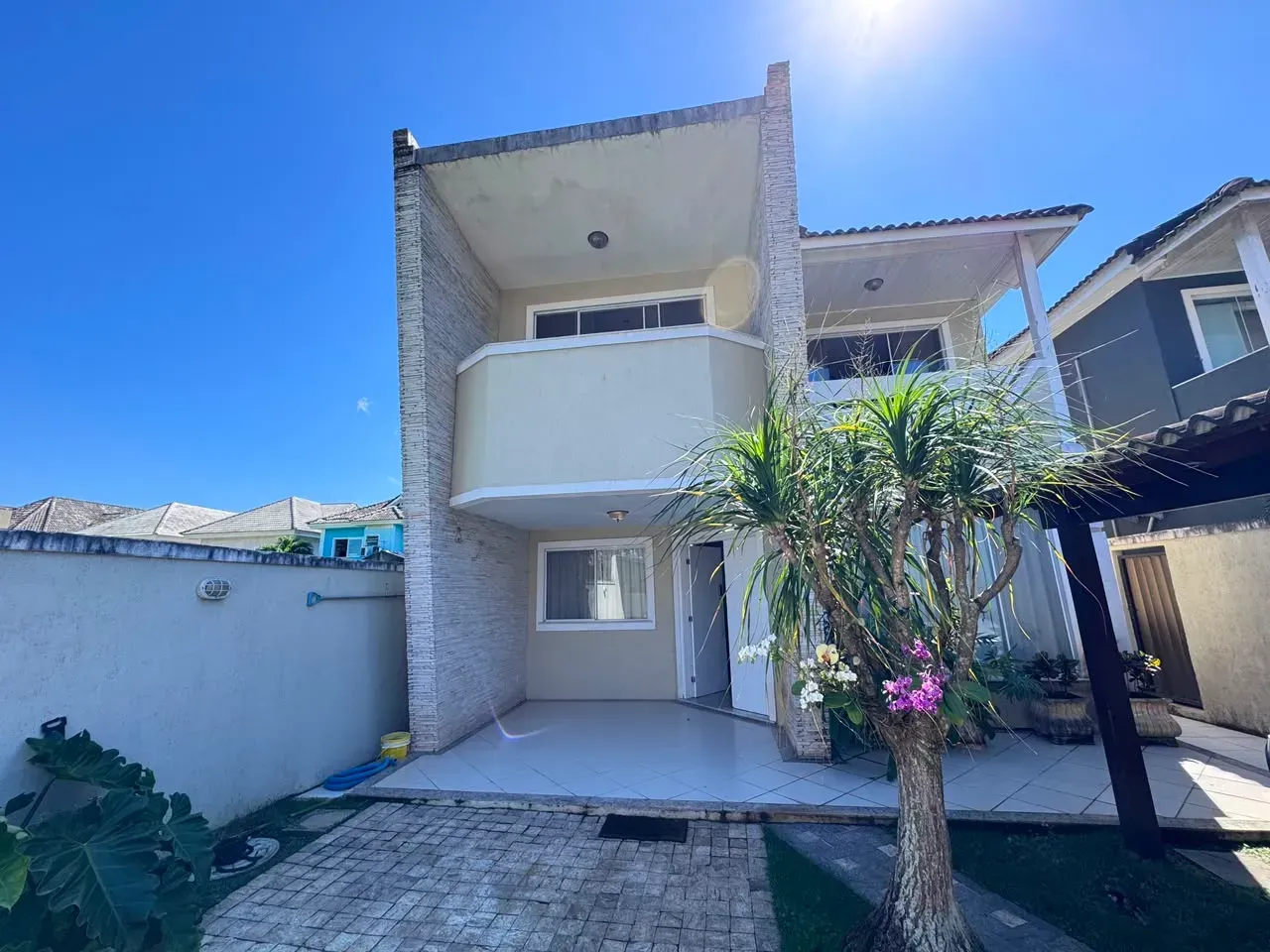 House with 5 bedrooms and 5 bathrooms, city view — photo 12