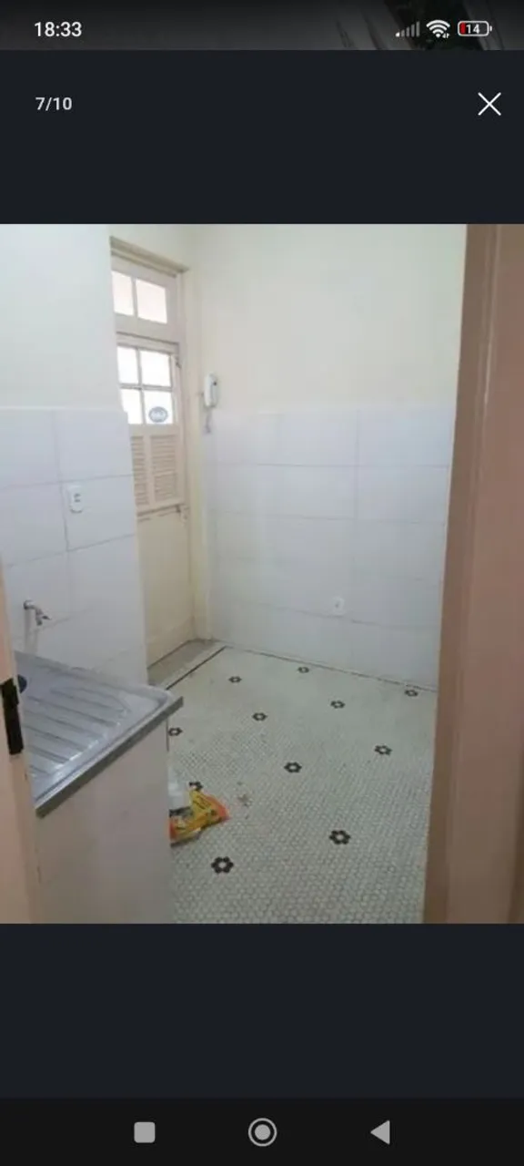 Apartamento, 90 m², com piso de madeira ou laminado
