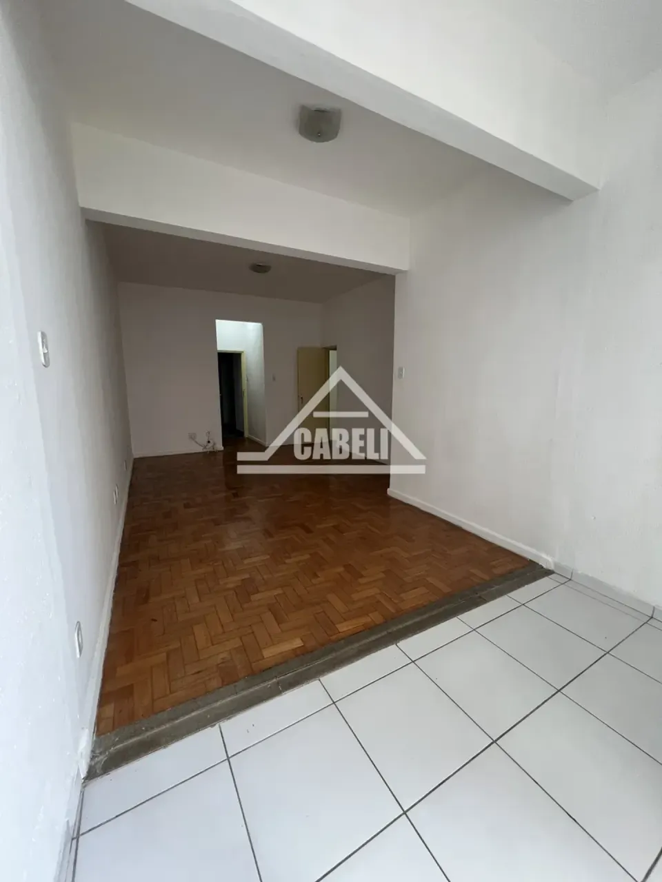 2-bedroom apartment with 2 bathrooms, no parking — photo 6