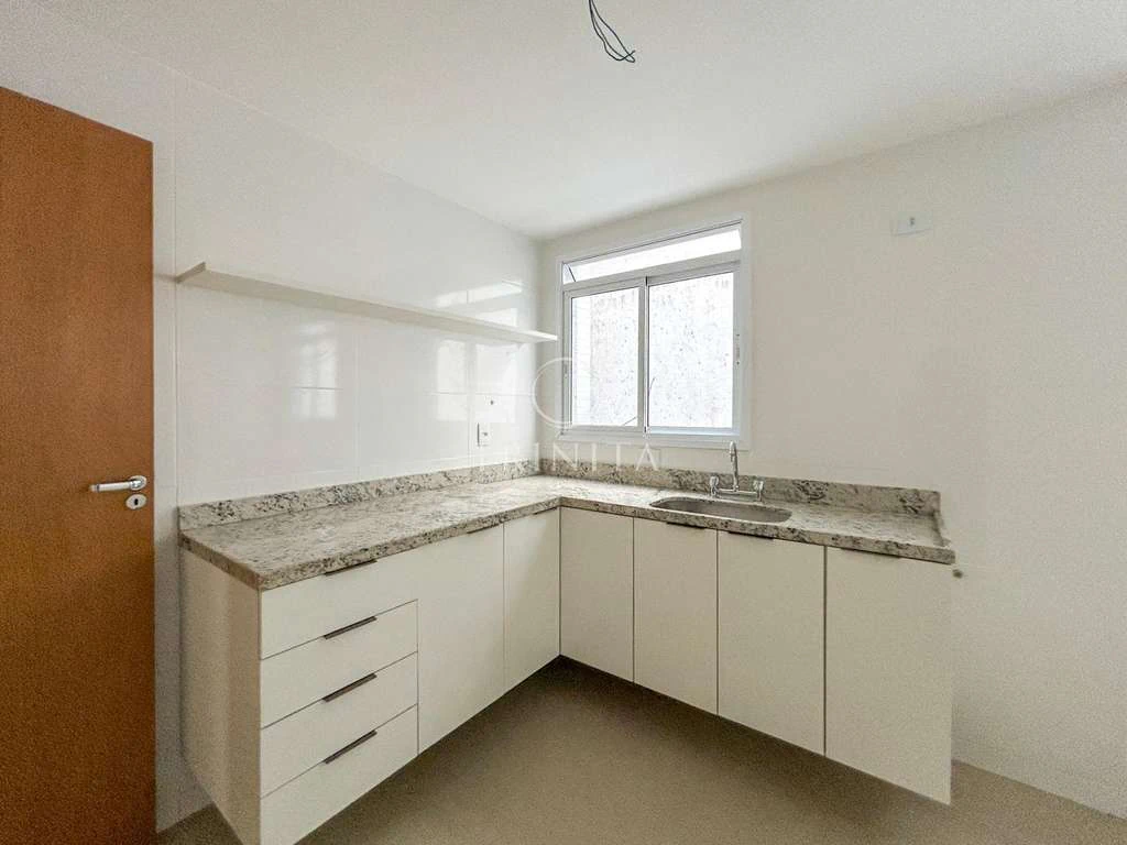 3-bedroom apartment with a gourmet balcony — photo 11