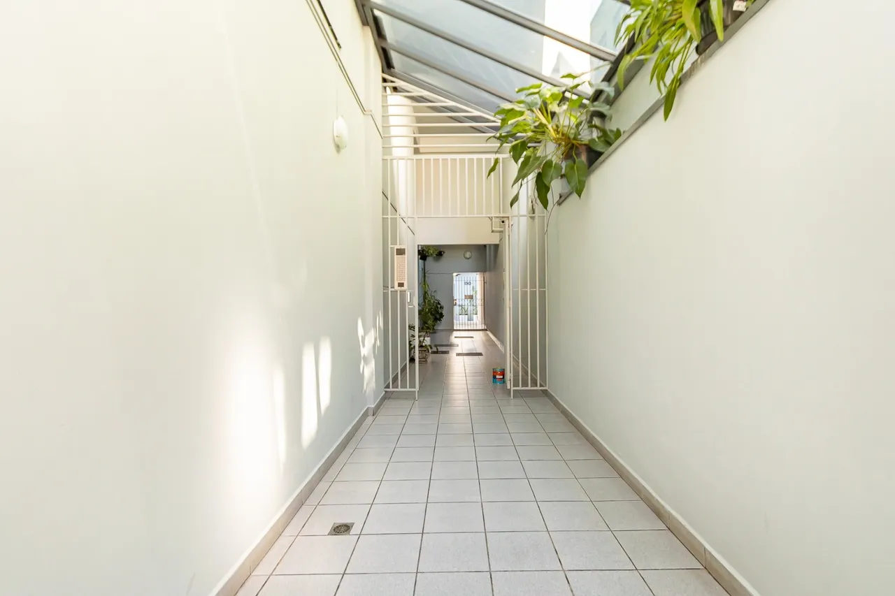41 m² studio with open-plan kitchen and 1 bedroom — photo 3