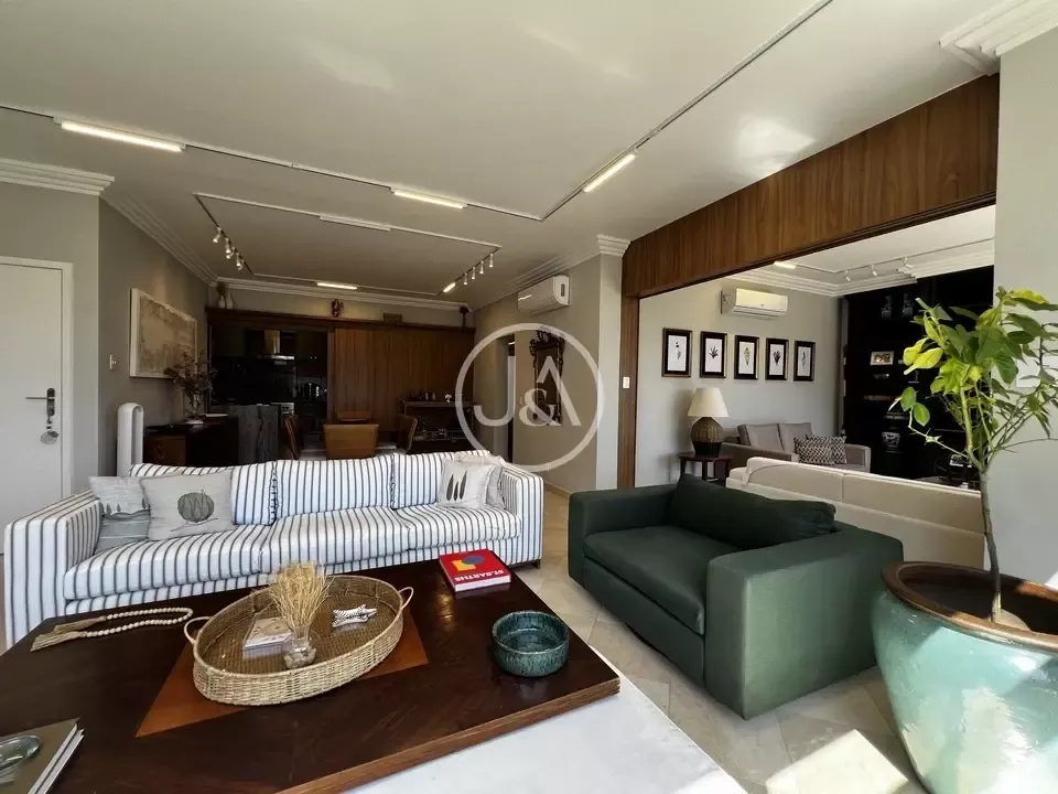 Furnished 3-bedroom apartment with 155 m² — photo 6
