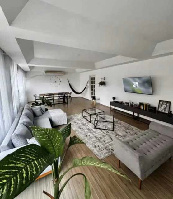 190 m² apartment with 4 bedrooms and 1 suite plus parking — photo 3