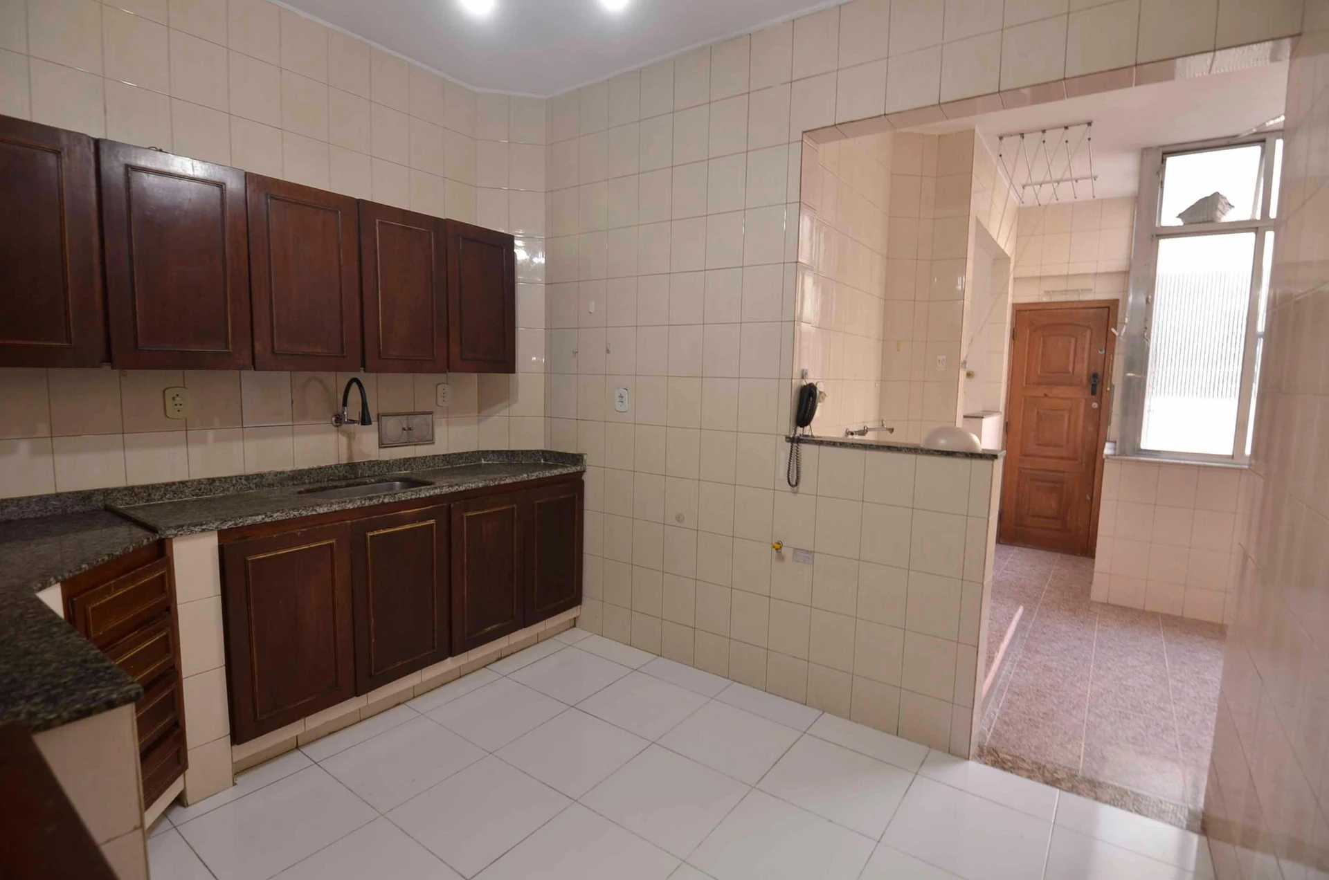 3-bedroom apartment with a park view — photo 11